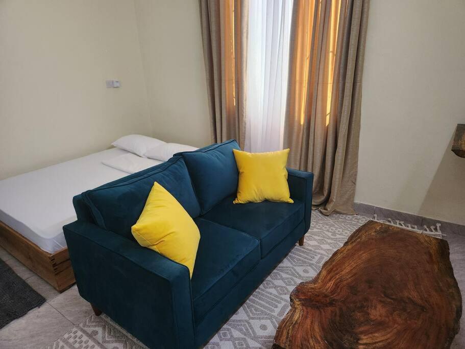 Stay with Adhiambo - FigTree Apt- Studio view 3