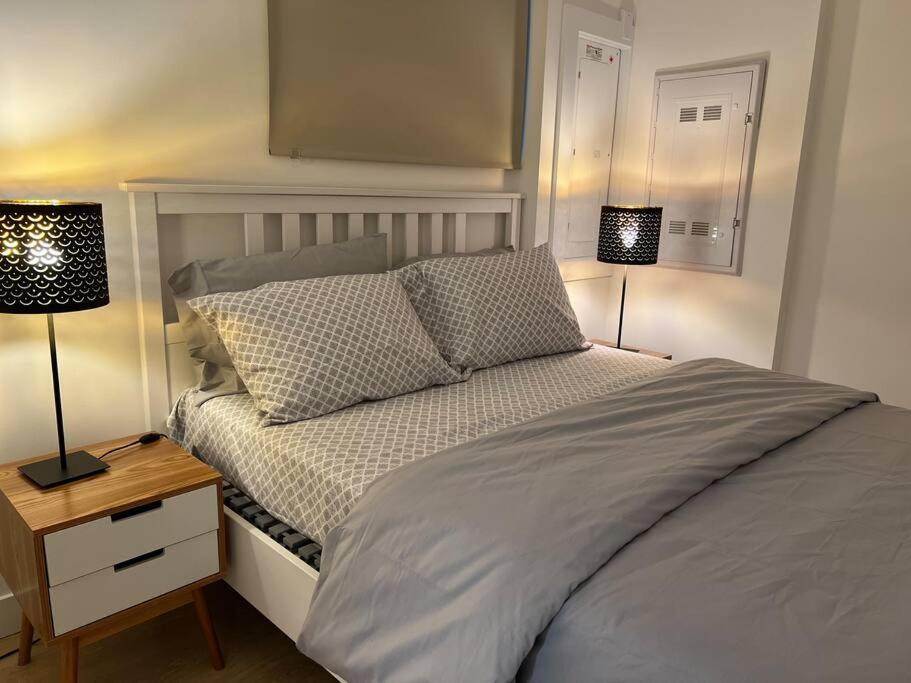 Modern and cozy guest suite in Langley!