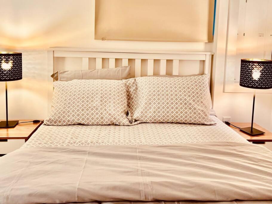 Modern and cozy guest suite in Langley!