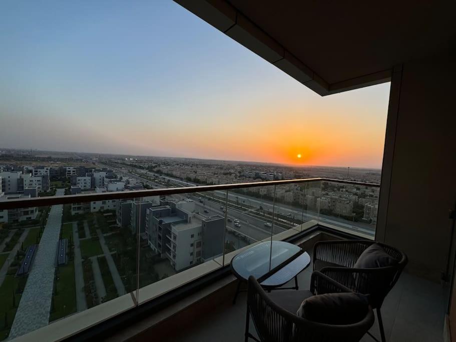 Luxury Apartment at Aeon Towers