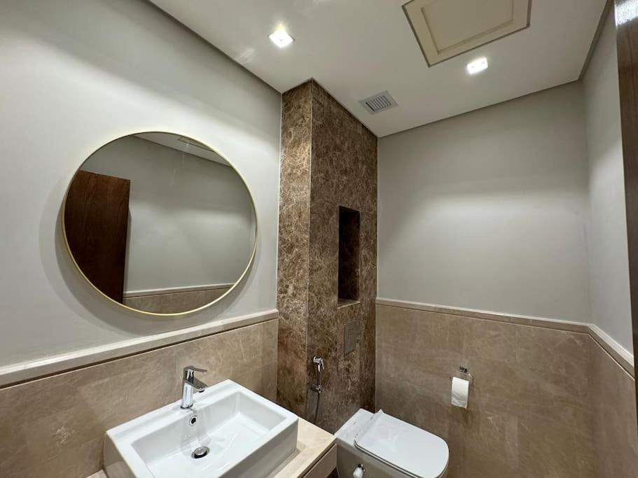 Luxury Apartment at Aeon Towers