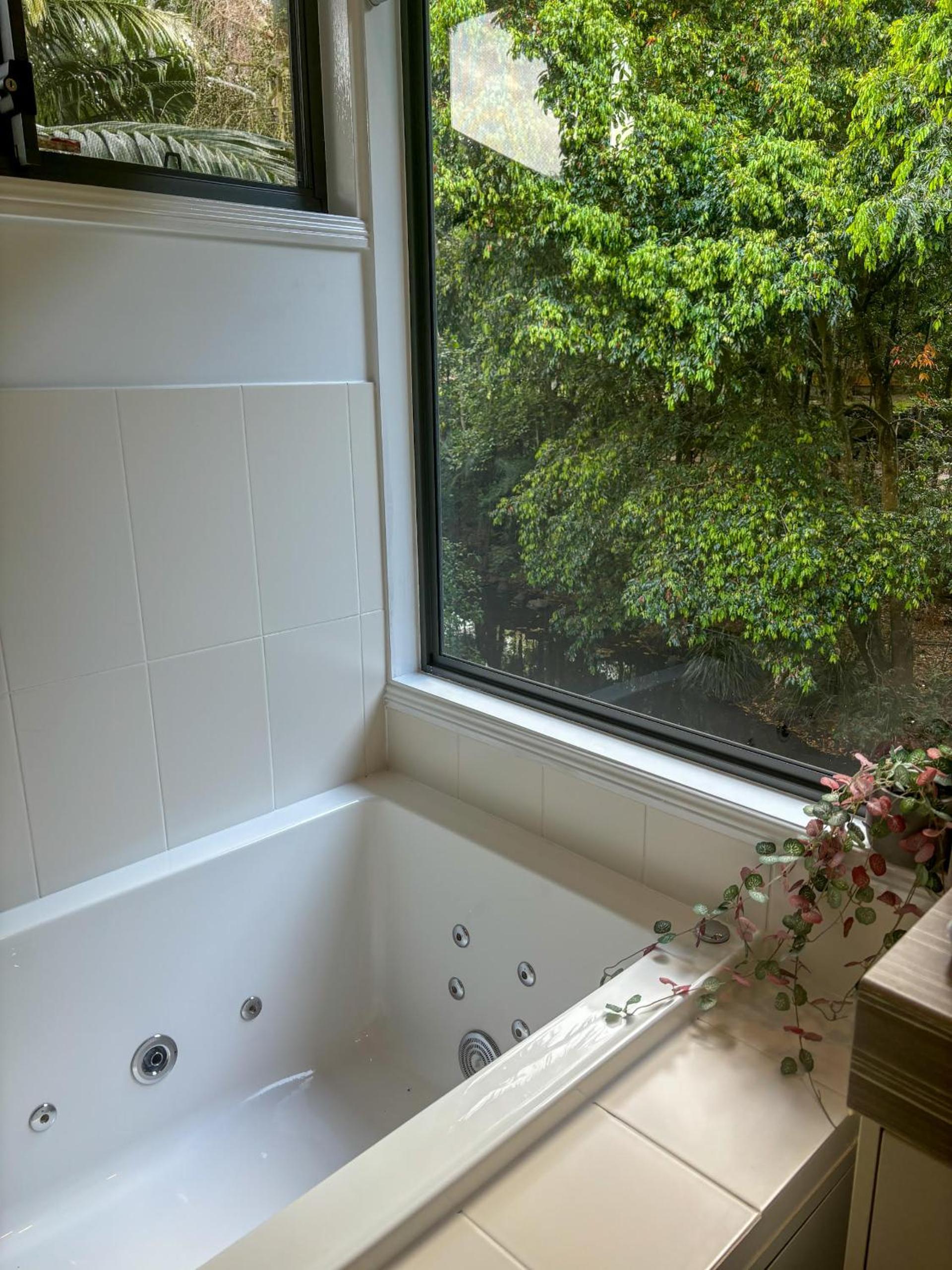 Tranquil Getaways On Obi Maleny
