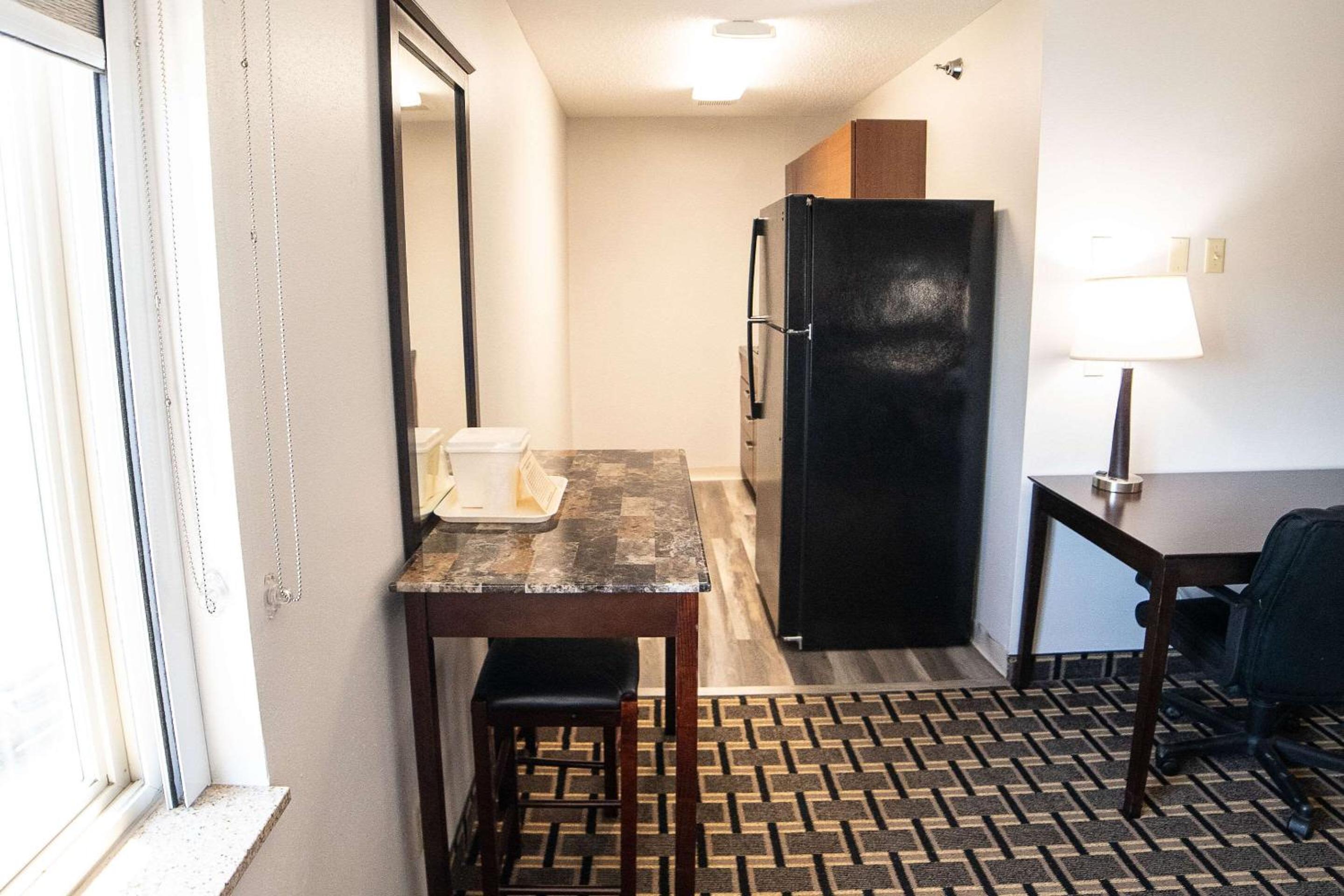 Watertown Vacations - Quality Inn  Suites Watertown near Prairie Lakes Ice Arena - Property Image 4