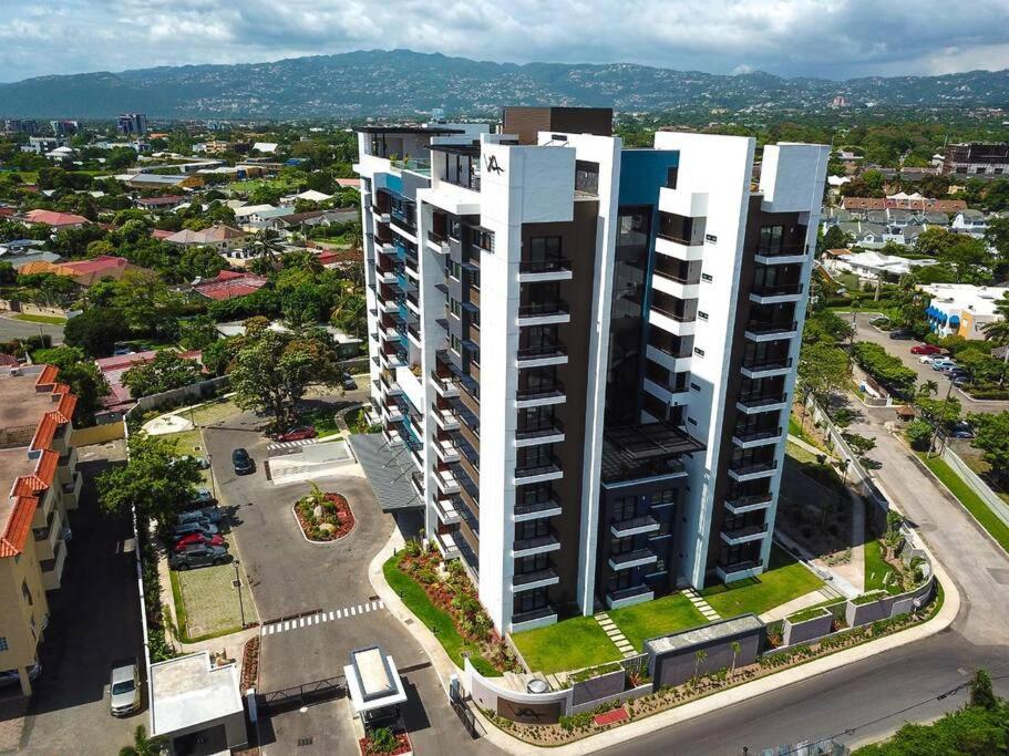 Kingston Paradise - Luxury Suite