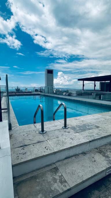 Kingston Paradise - Luxury Suite