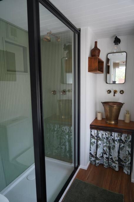 Folktales Rest - Tiny House Unique Stay
