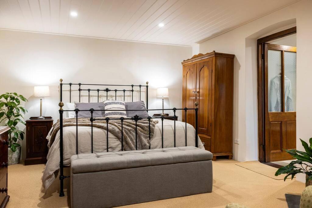Seppeltsfield Vineyard Cottage Luxury Romantic Getaway