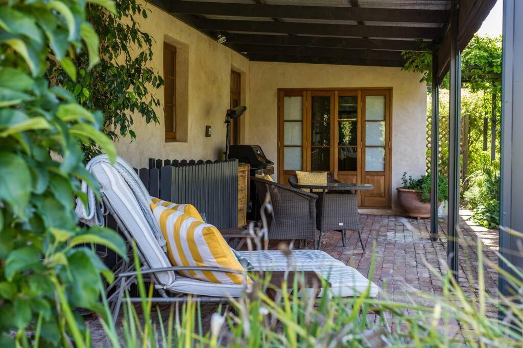 Seppeltsfield Vineyard Cottage Luxury Romantic Getaway