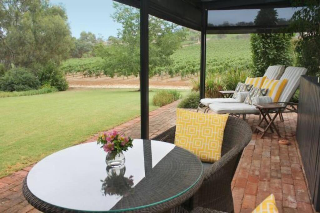 Seppeltsfield Vineyard Cottage Luxury Romantic Getaway