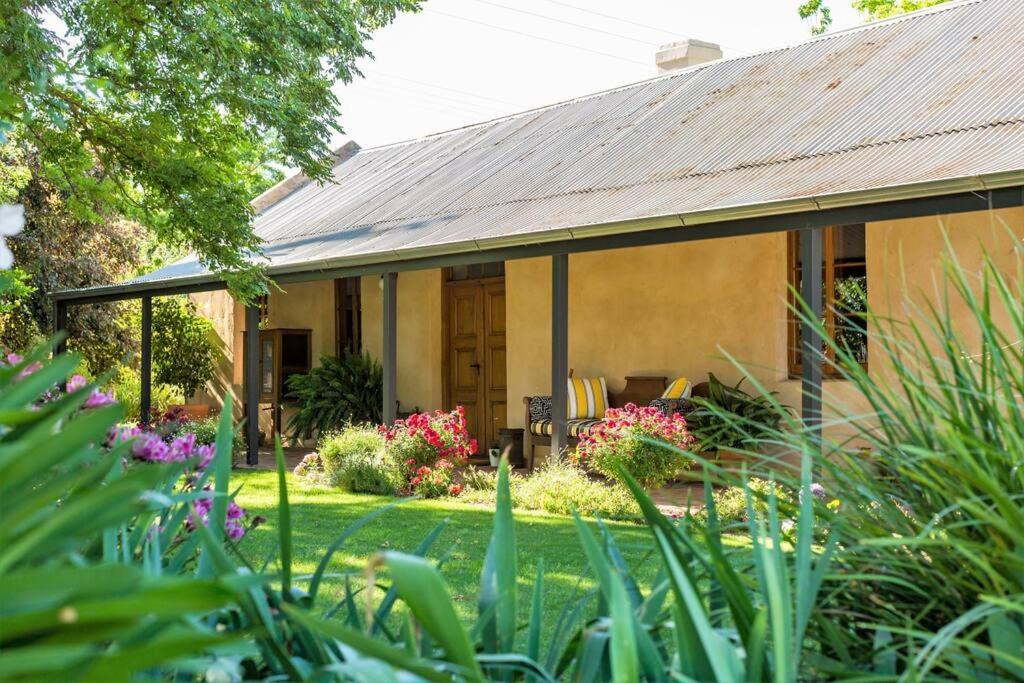 Seppeltsfield Vineyard Cottage Luxury Romantic Getaway