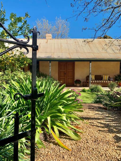Seppeltsfield Vineyard Cottage Luxury Romantic Getaway