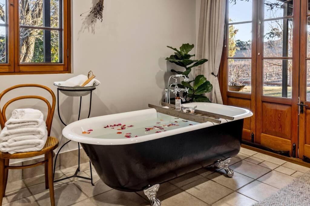 Seppeltsfield Vineyard Cottage Luxury Romantic Getaway
