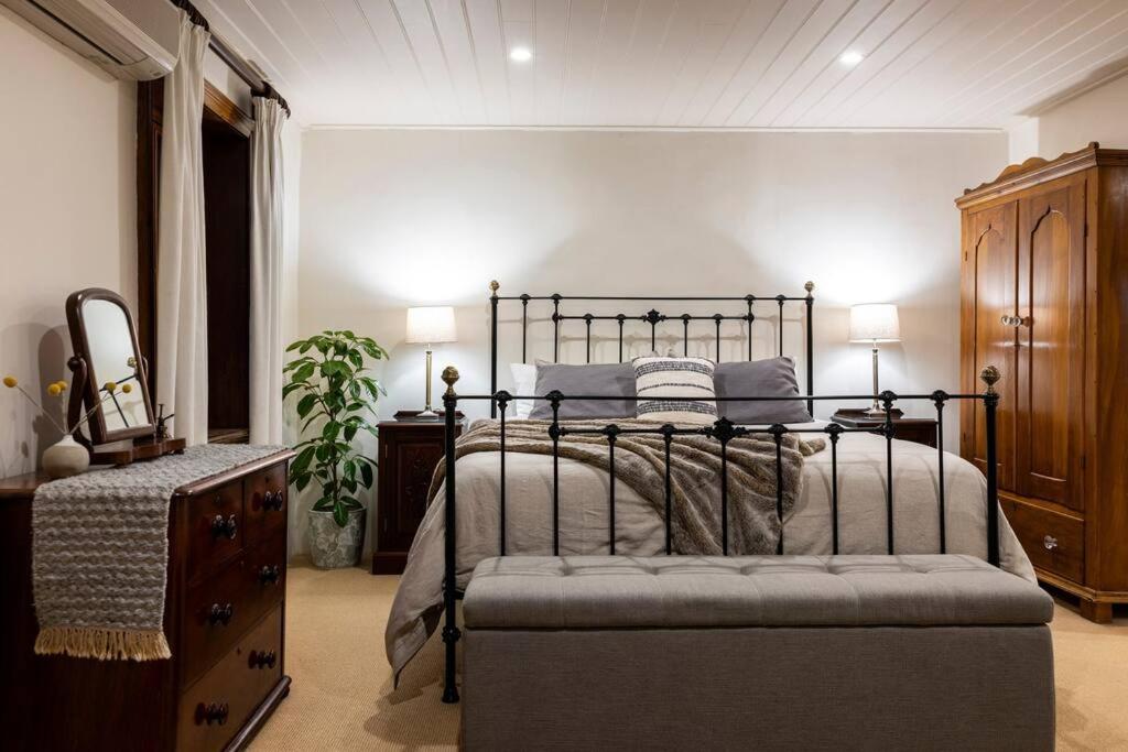 Seppeltsfield Vineyard Cottage Luxury Romantic Getaway