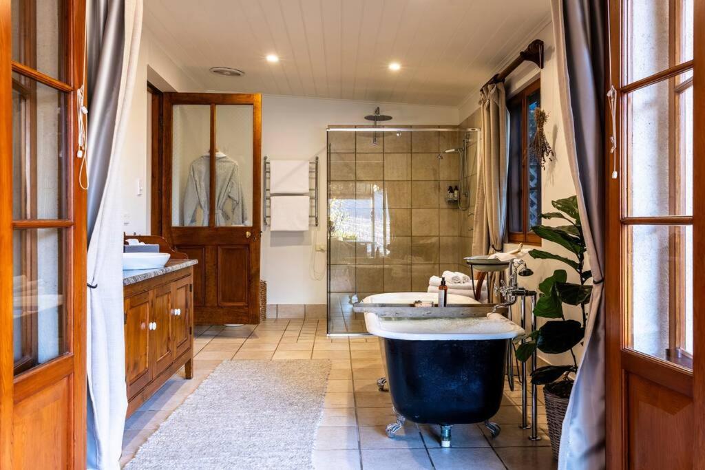 Seppeltsfield Vineyard Cottage Luxury Romantic Getaway