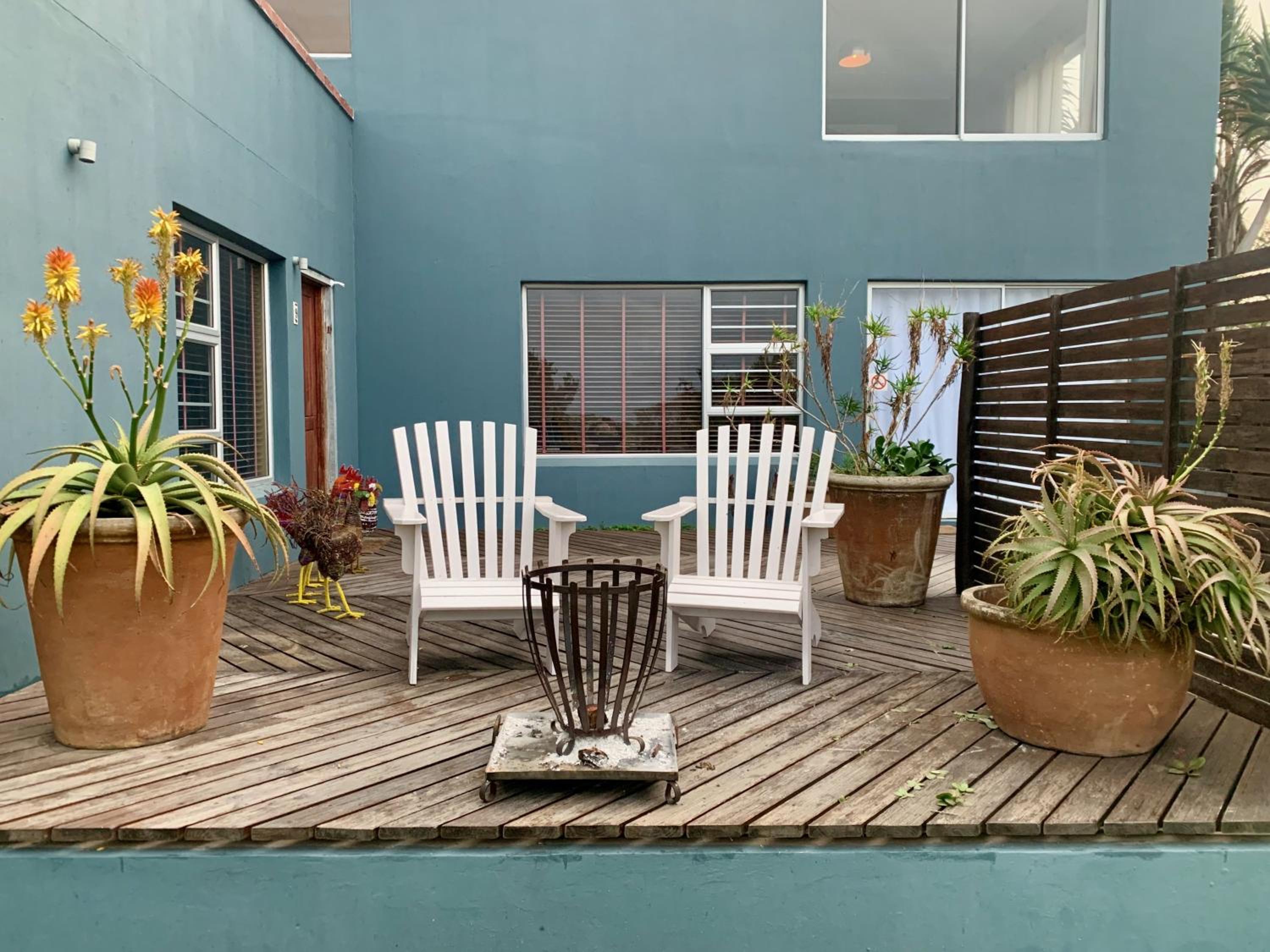 Ikhaya le Inkhuku A cozy retreat in Sunrise-on-Sea view 4