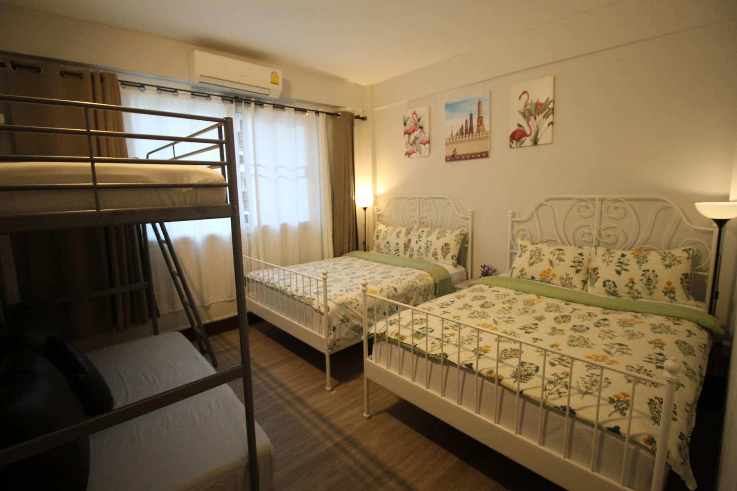 Baan Nampetch Hostel