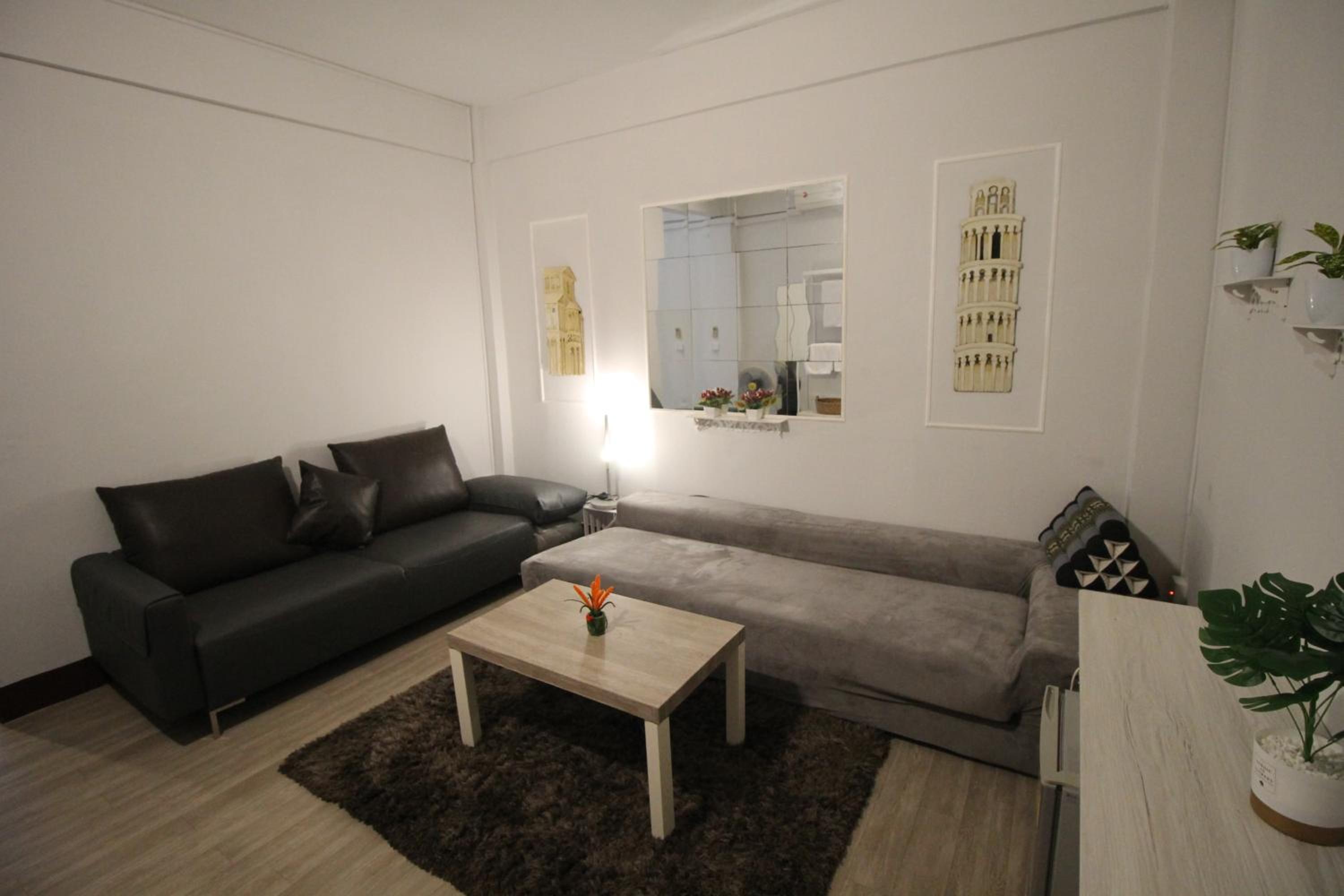 Baan Nampetch Hostel