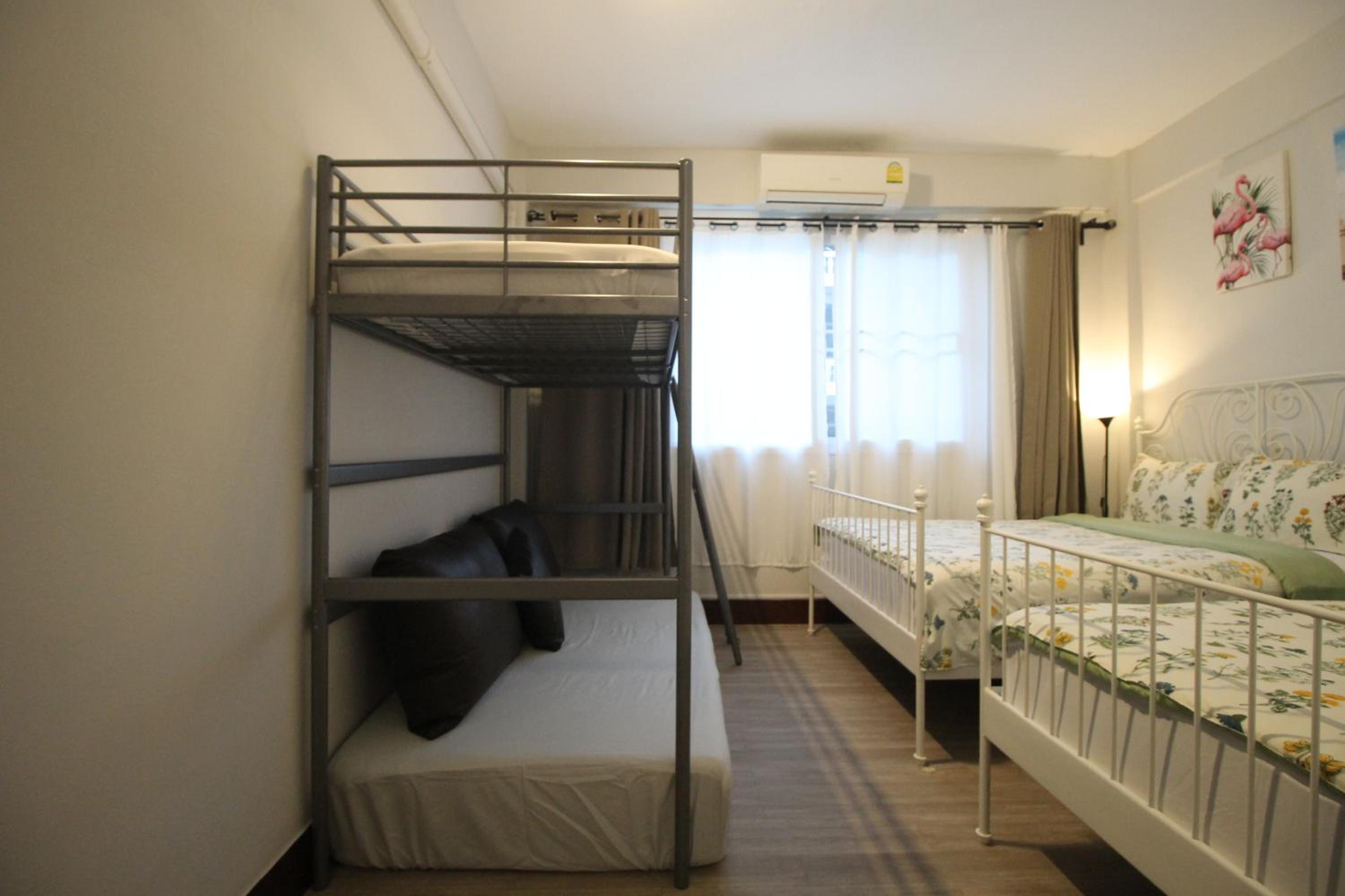 Baan Nampetch Hostel