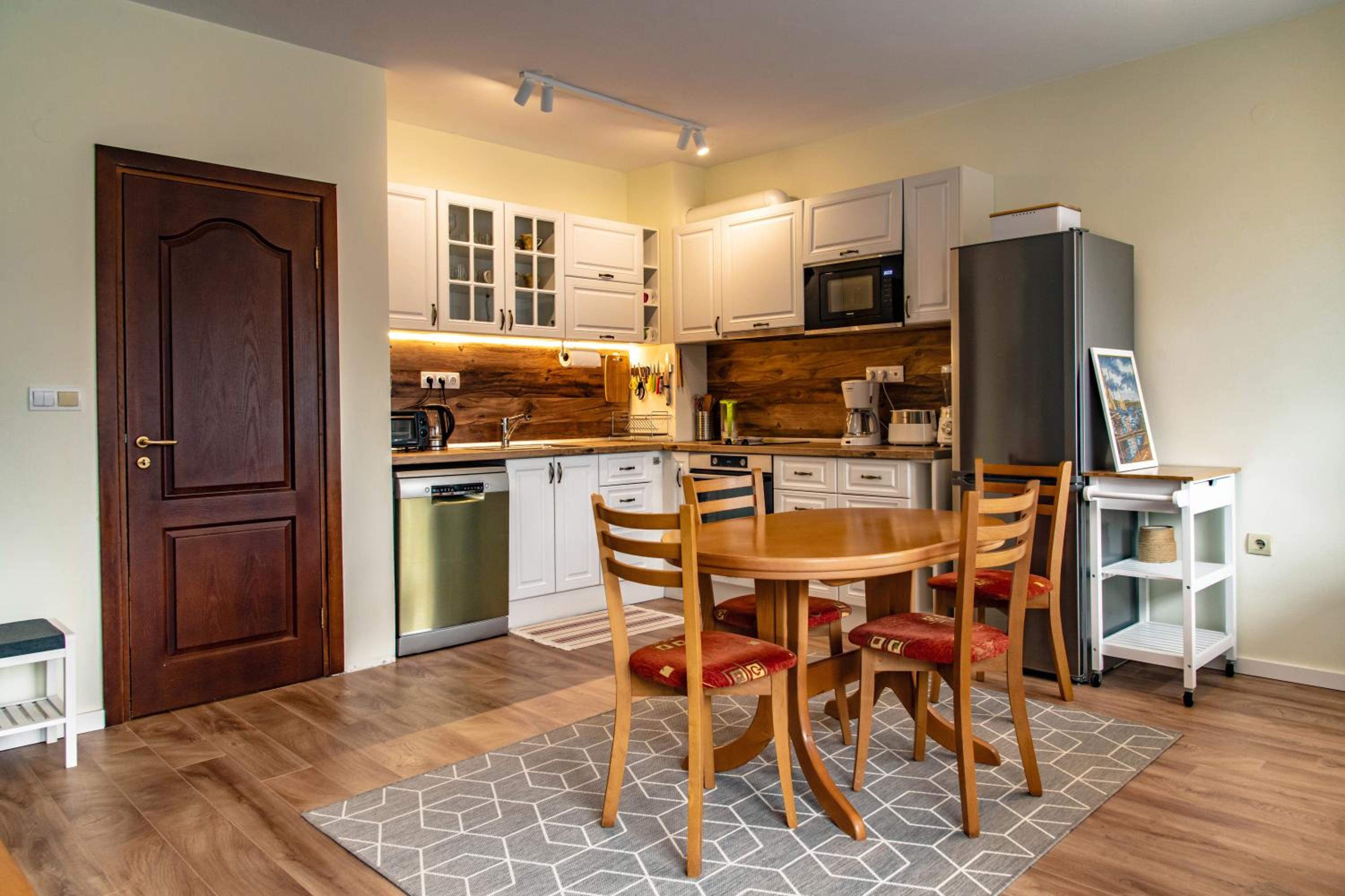 Bansko Vacations - Bansko Ski Apartment - Property Image 32