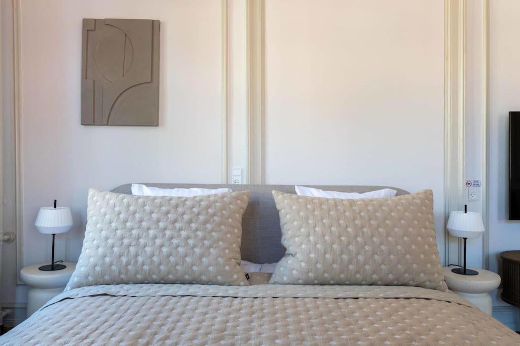 Spacious Apartment on Lively & Vibrant Street view 5