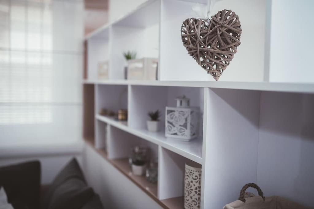 Feel Sarajevo Apartment - Old Town with Parking