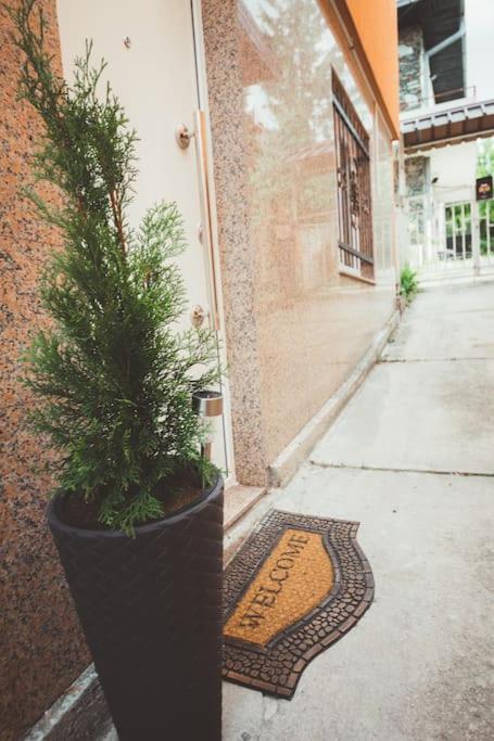 Feel Sarajevo Apartment - Old Town with Parking