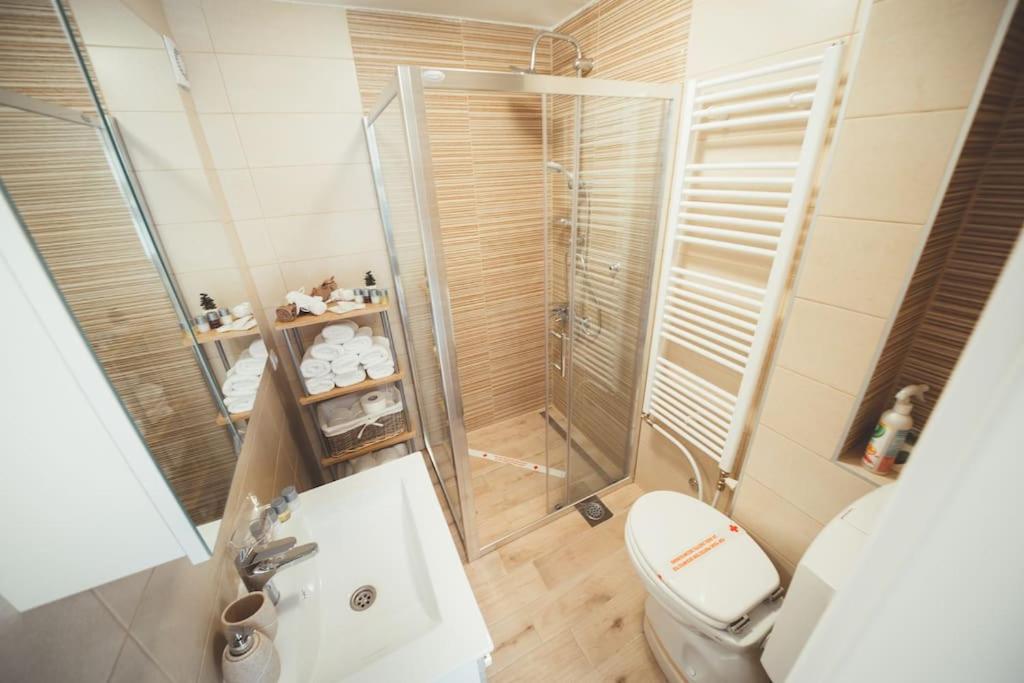 Feel Sarajevo Apartment - Old Town with Parking