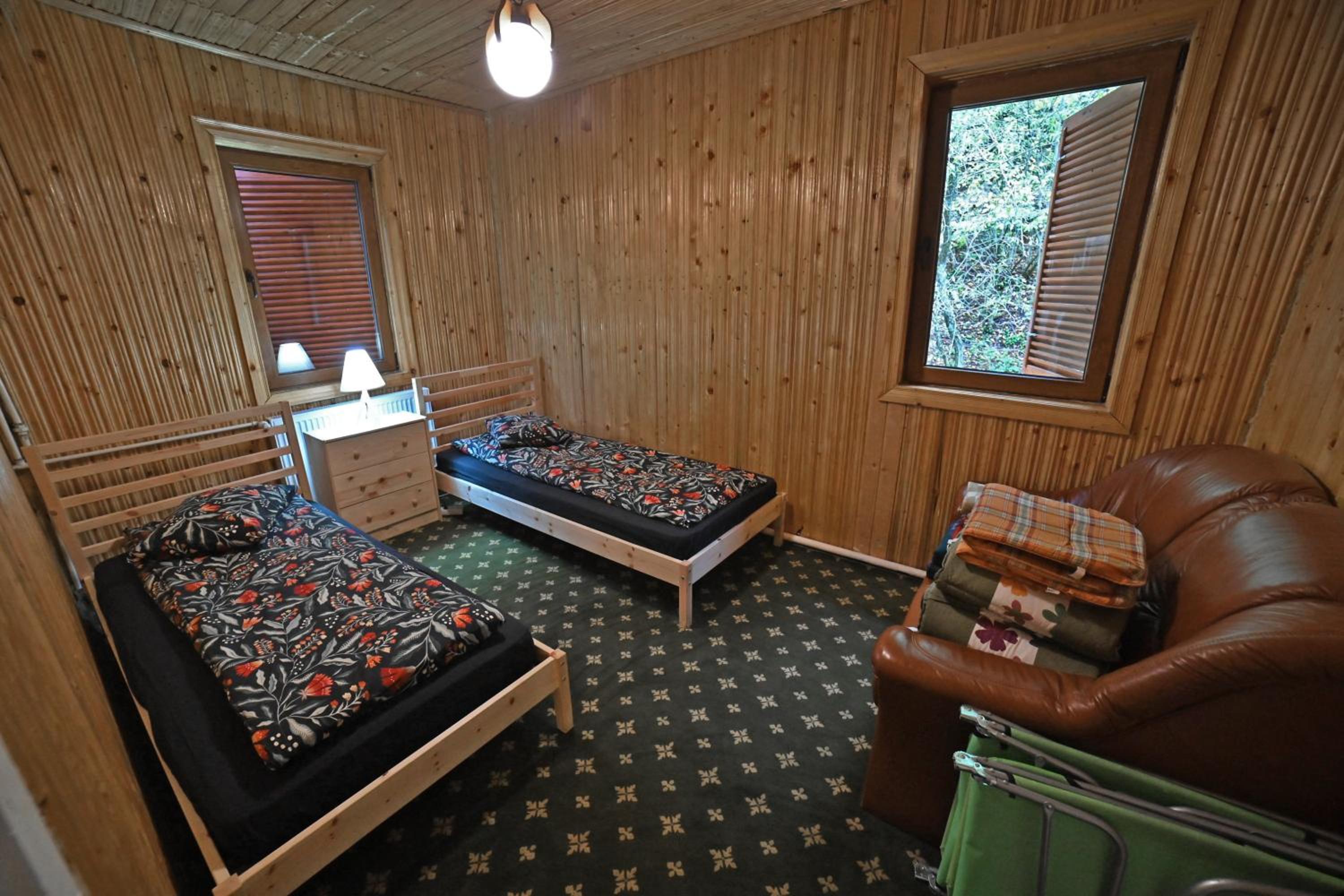 Casa de vacanta Satic Piatra Craiului La Doi viermi