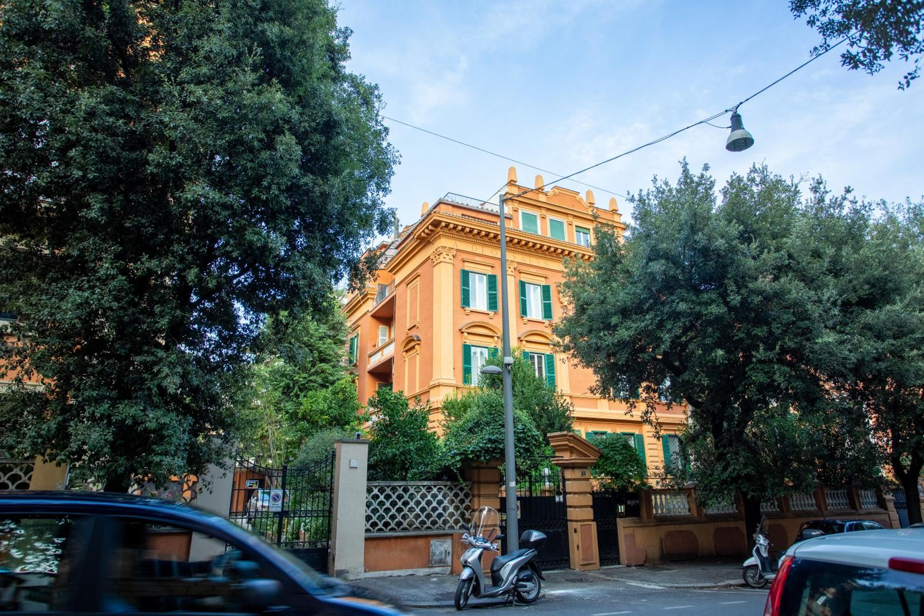 Casa Torlonia luxury residence