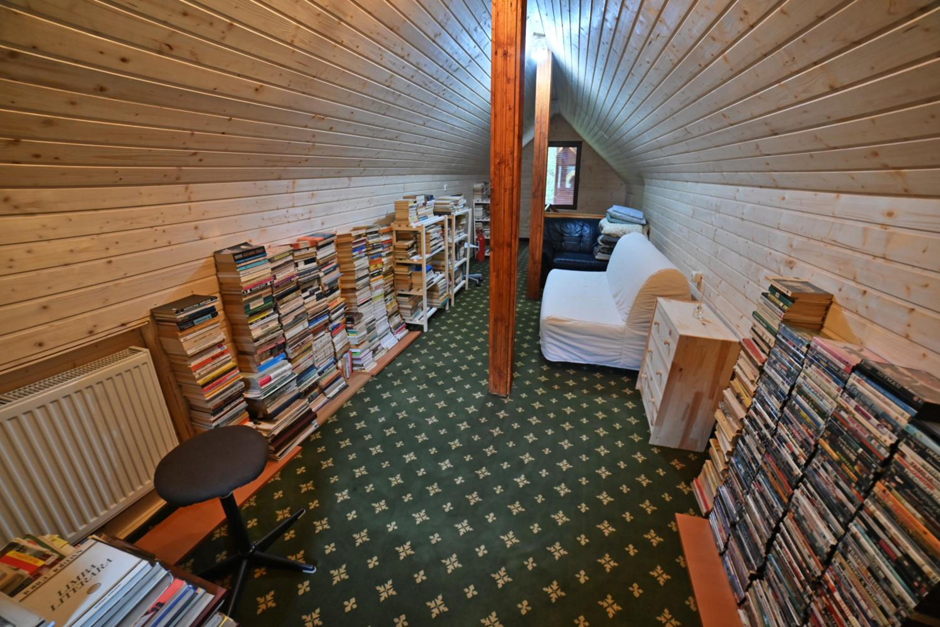 Casa de vacanta Satic Piatra Craiului La Doi viermi