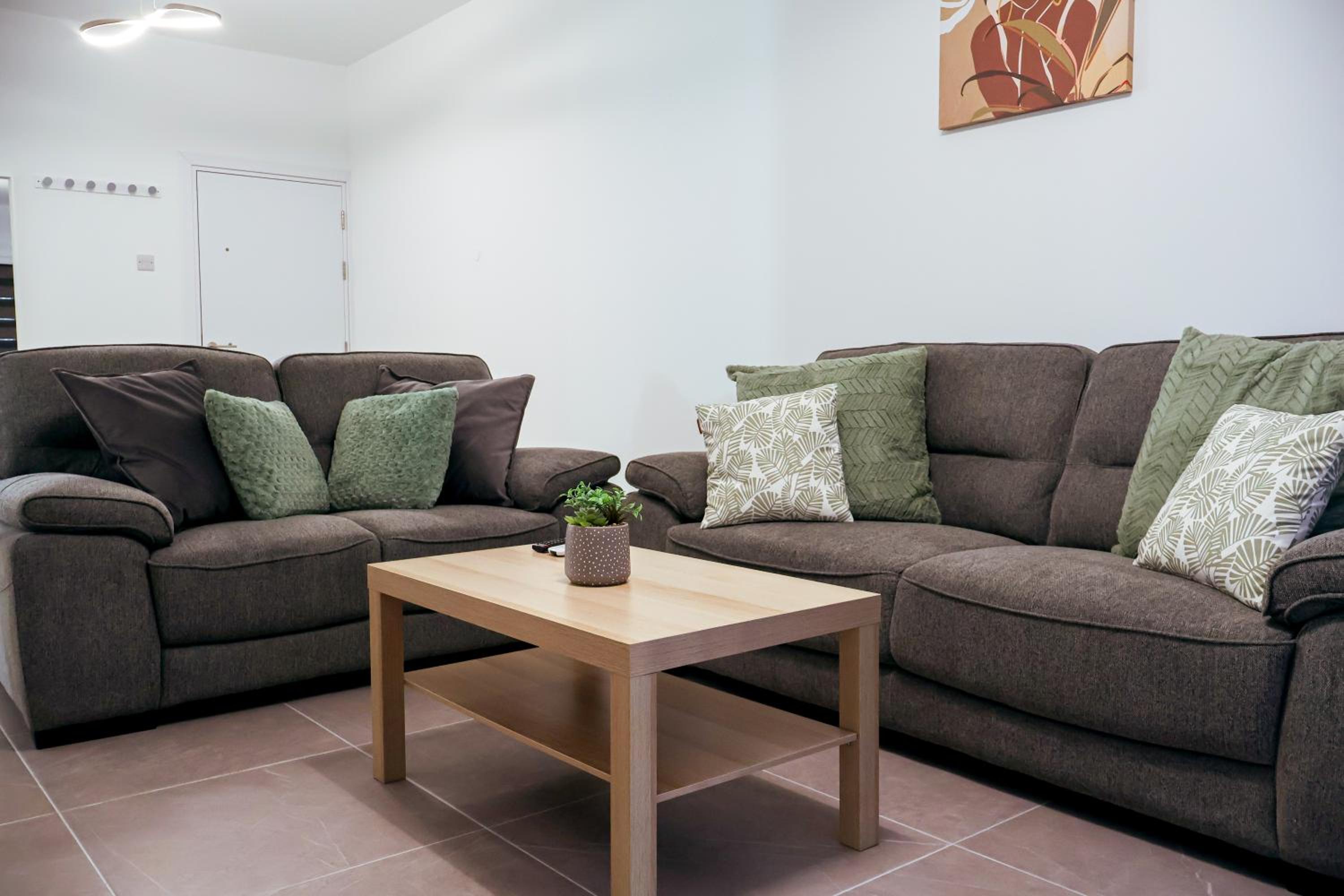 Chic 3 Bedroom Apt - Tourist Area Collection