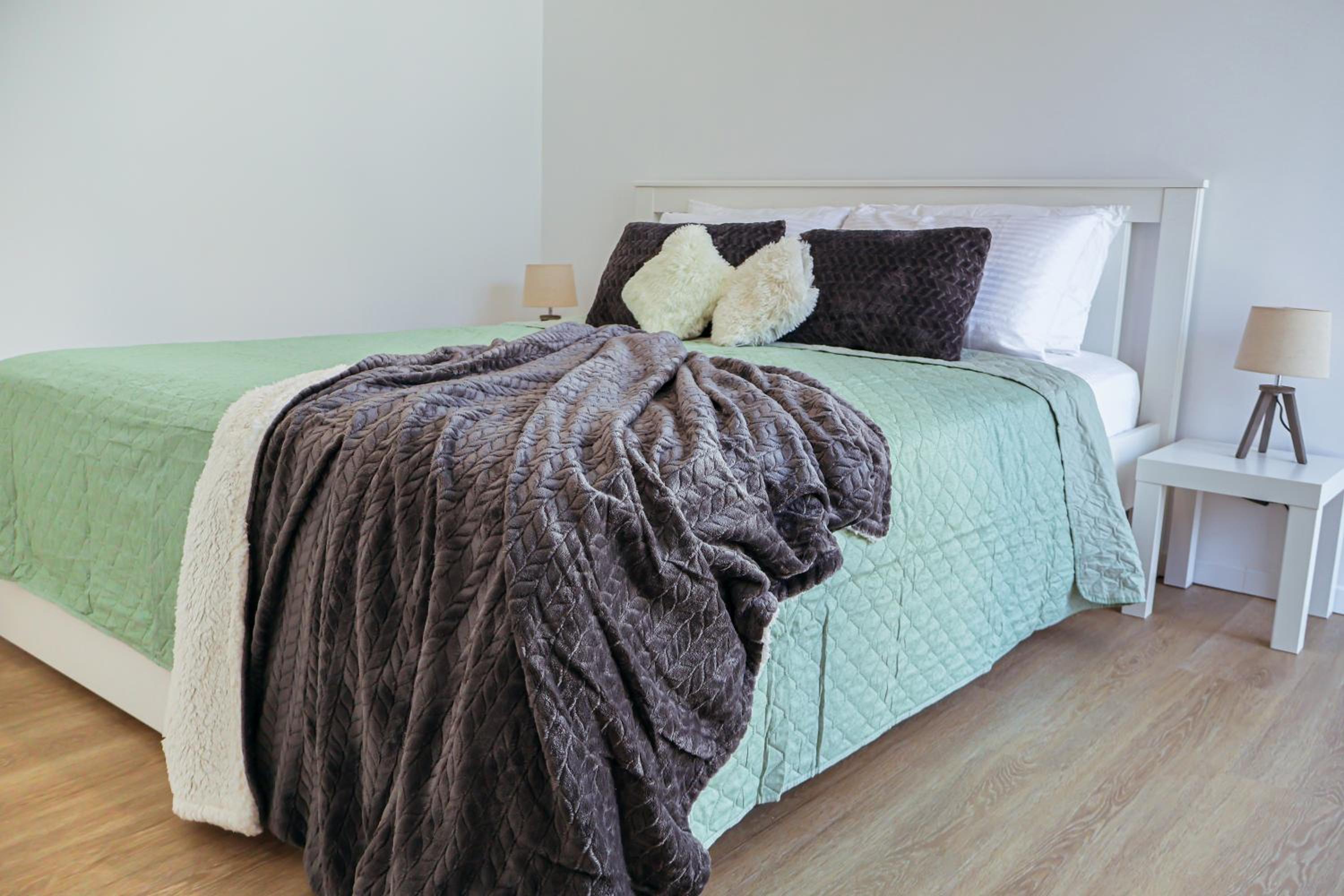 Chic 3 Bedroom Apt - Tourist Area Collection