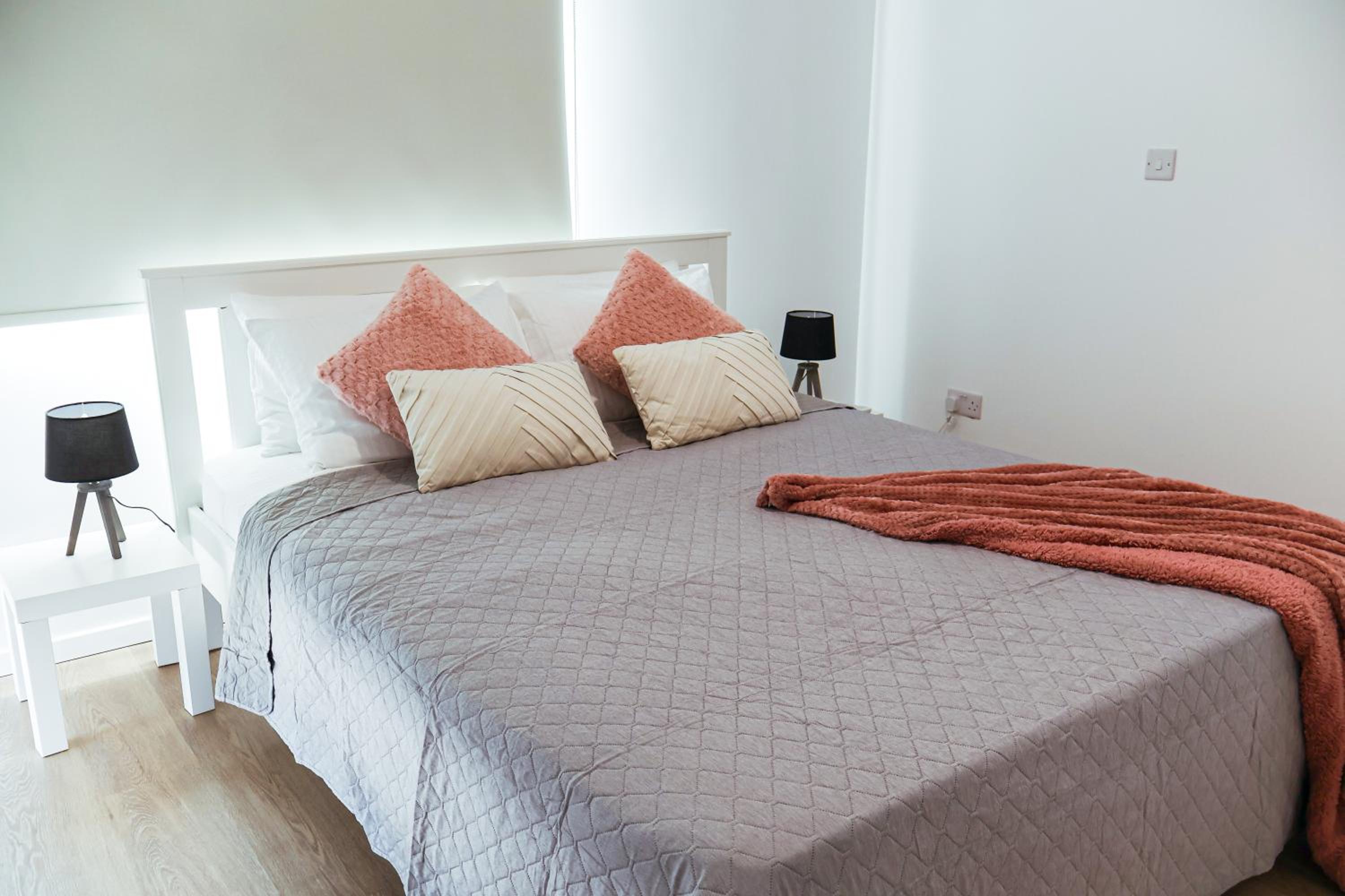 Chic 3 Bedroom Apt - Tourist Area Collection
