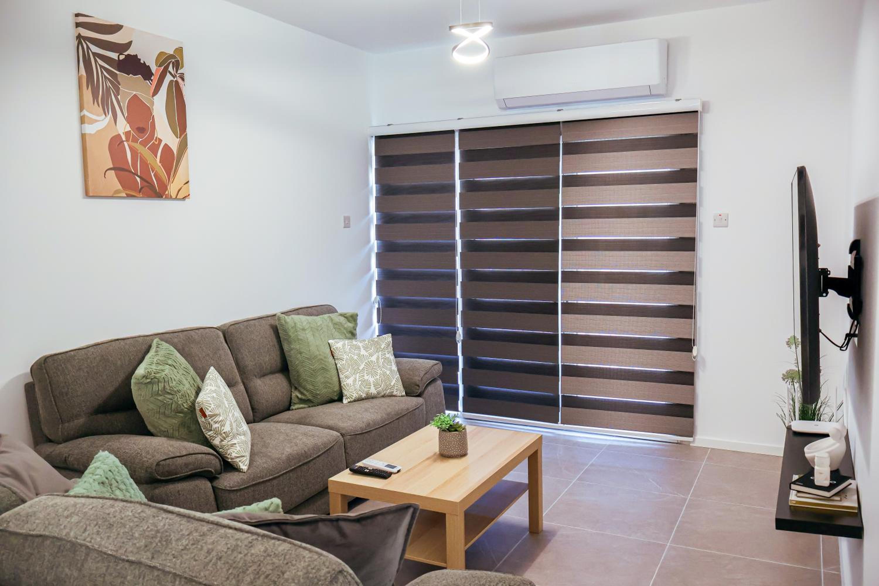 Chic 3 Bedroom Apt - Tourist Area Collection