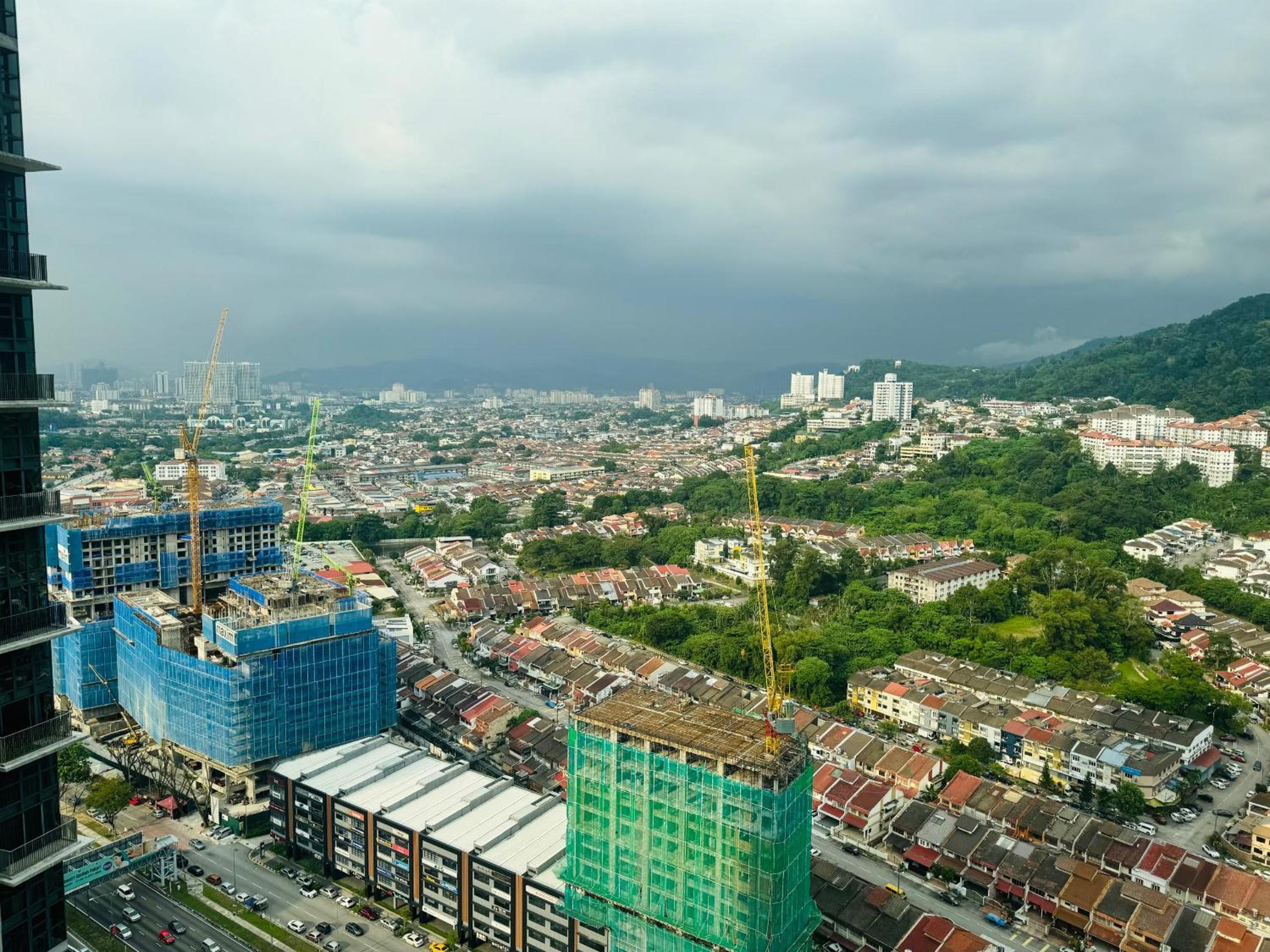 Eko Cheras Duplex by DeUrban