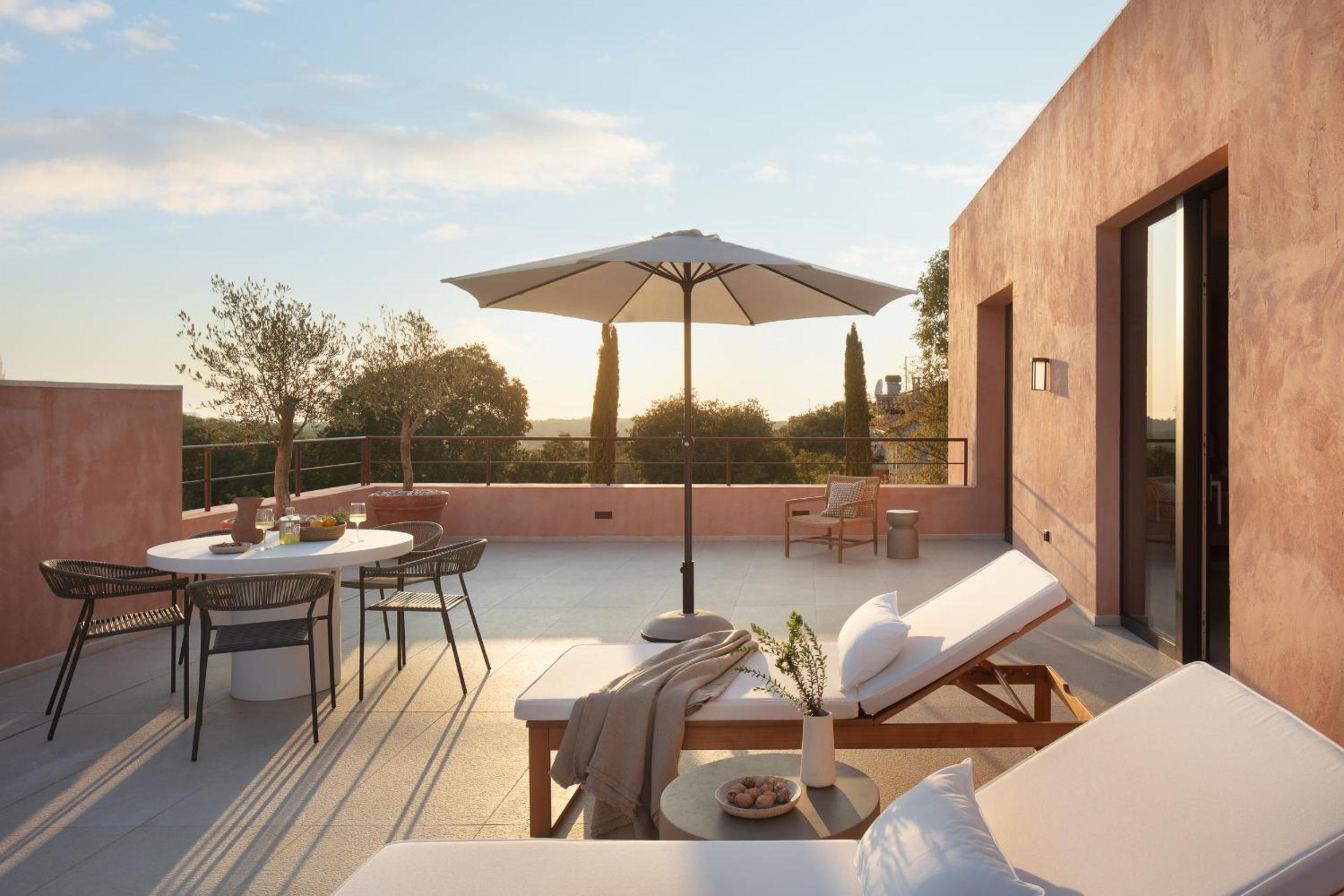 balance & terrace