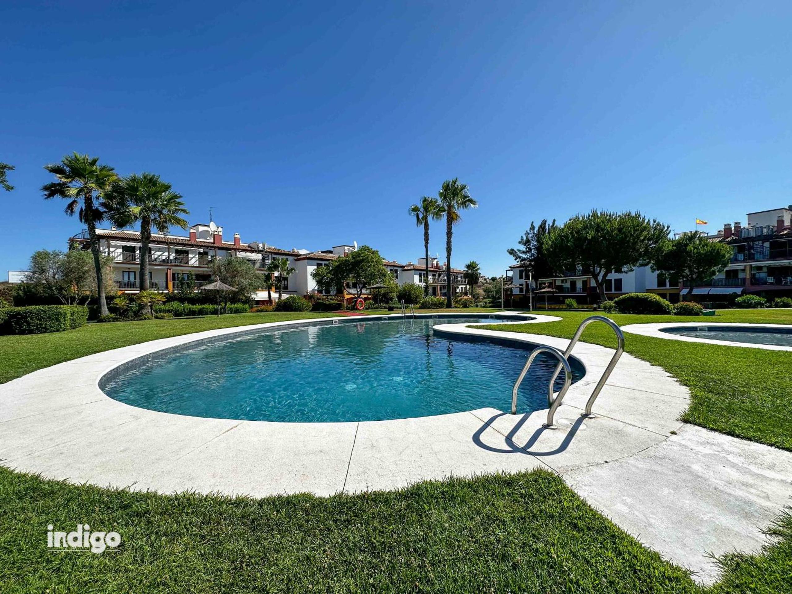 Beautiful Garden Apartment SUS01
