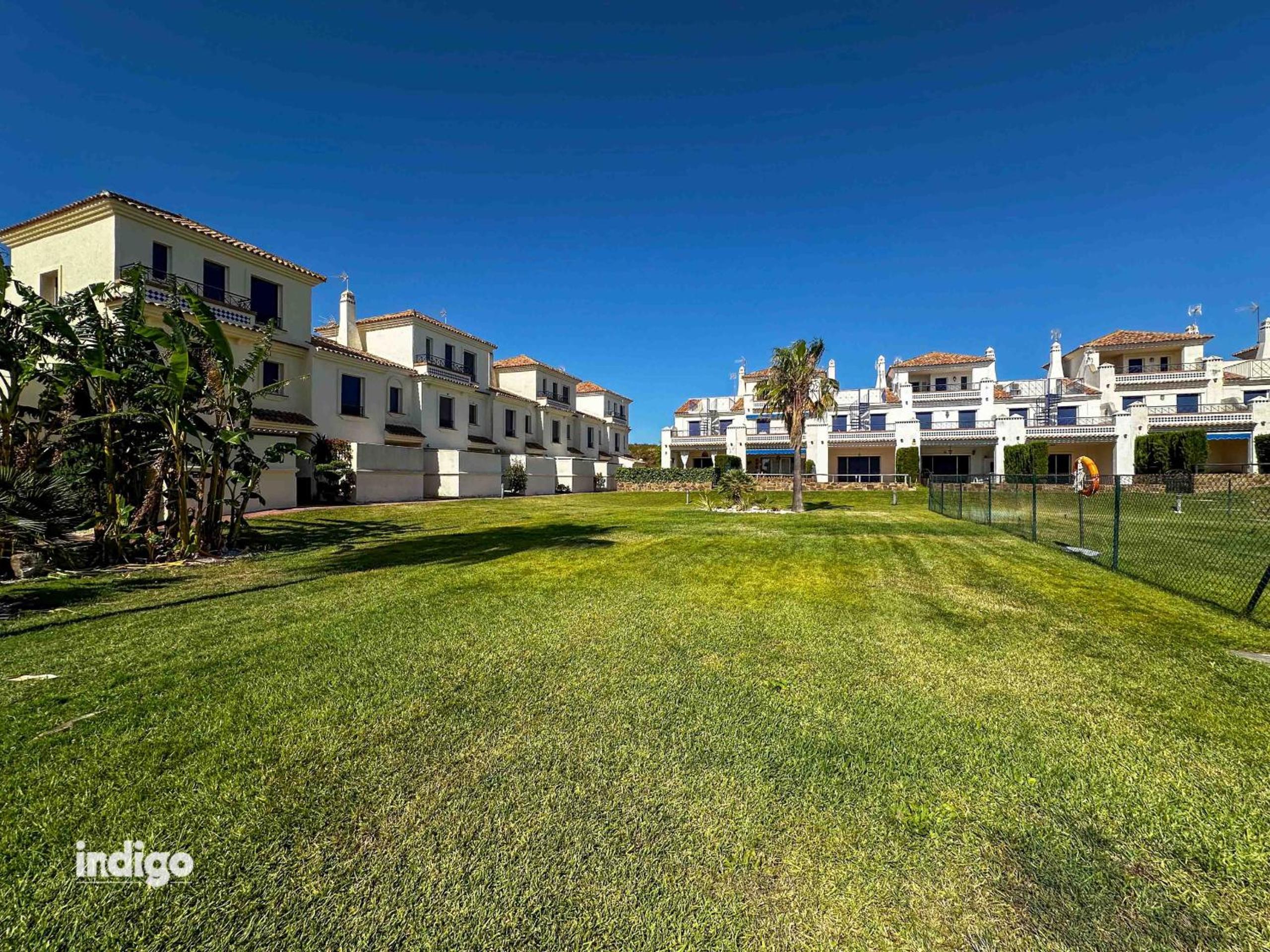 Bright Town House Parque Oasis CAR01 view 4