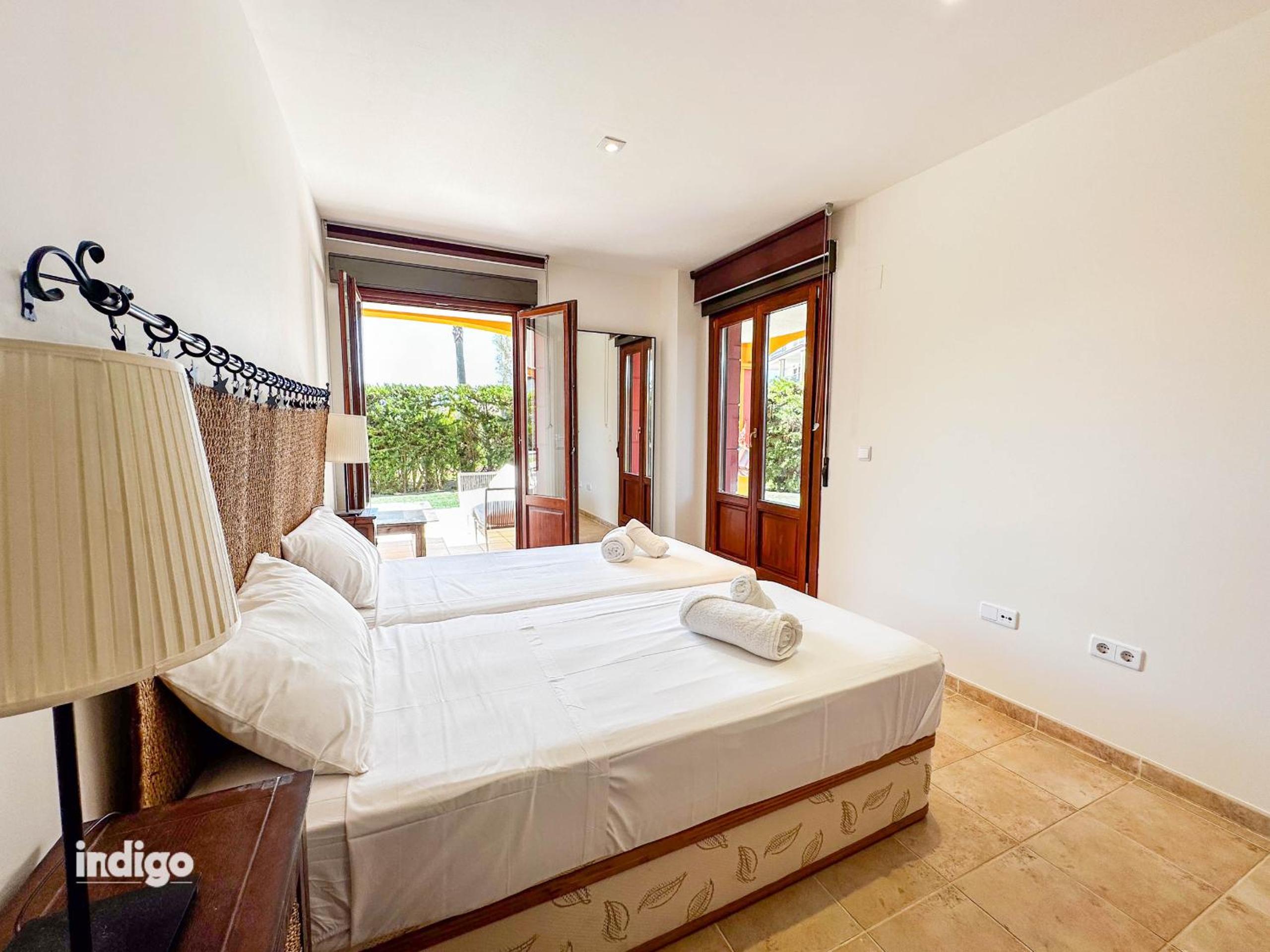 Beautiful Garden Apartment SUS01
