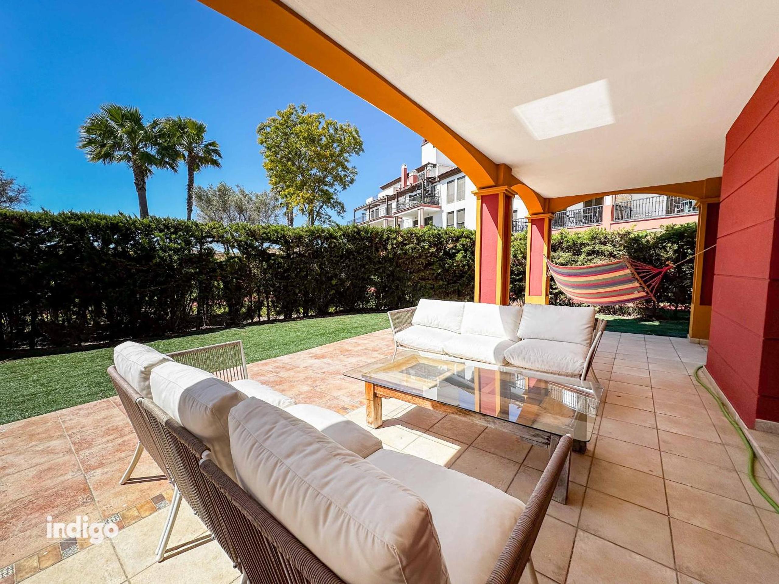 Beautiful Garden Apartment SUS01