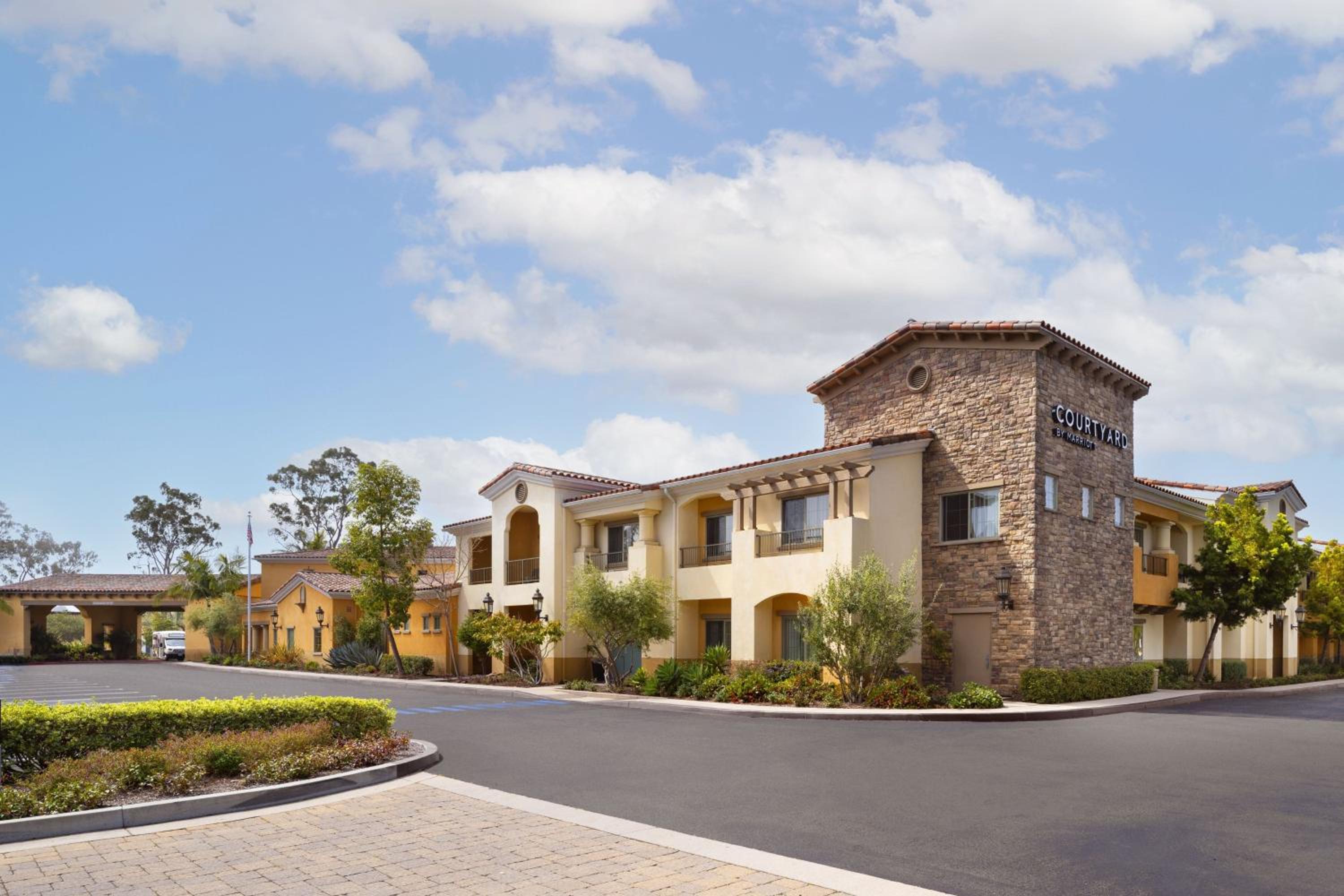 Hotel Courtyard Santa Barbara Goleta