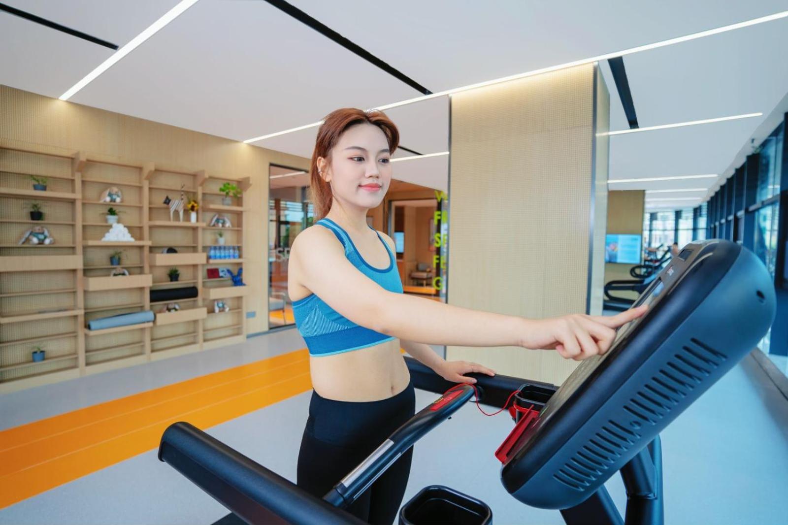 Home2 Suites By Hilton Hotel Guangzhou Baiyun International Airport Huadu Plaza Branch - Free Shuttle Bus to Guangzhou Baiyun International Airport & Free 