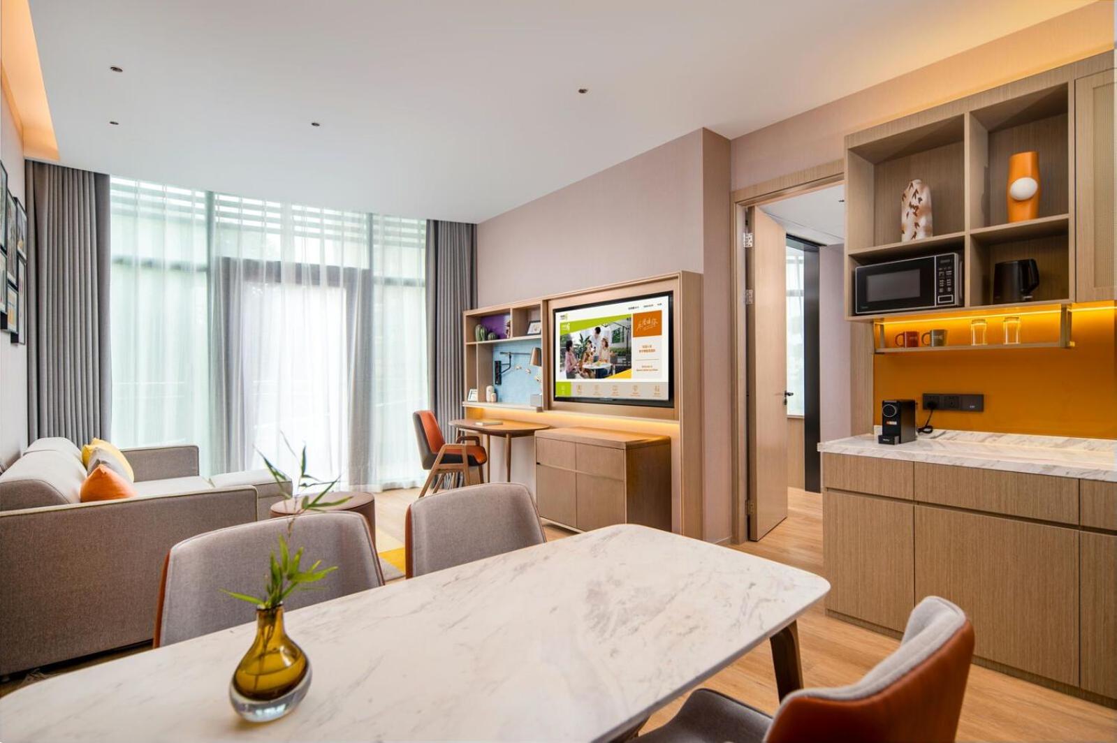 Home2 Suites By Hilton Hotel Guangzhou Baiyun International Airport Huadu Plaza Branch - Free Shuttle Bus to Guangzhou Baiyun International Airport & Free 