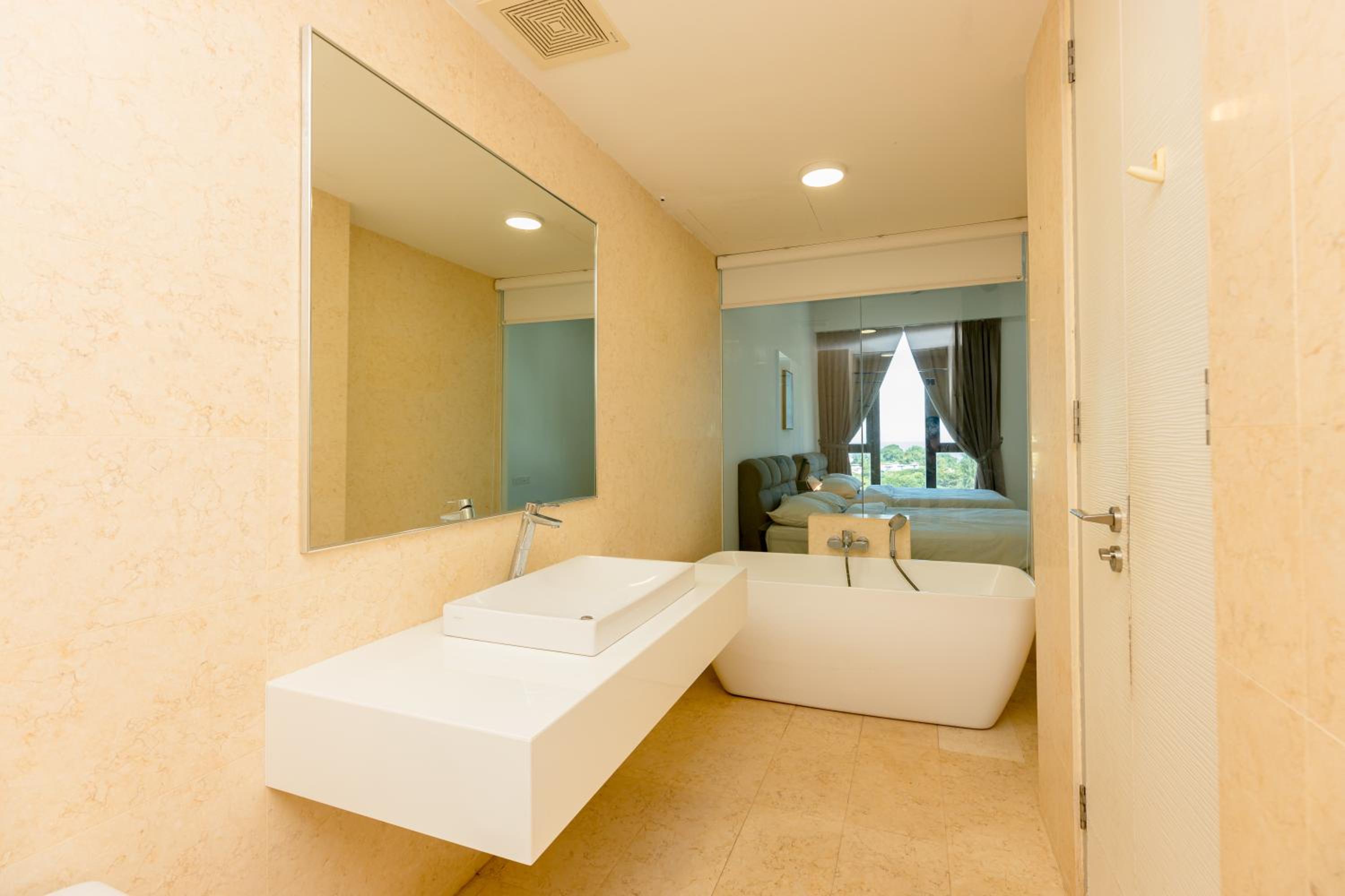 Jazz Luxury Suites BY MEXI photo 6