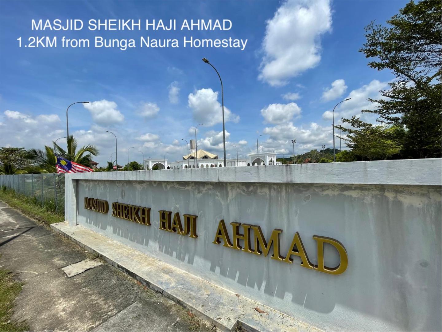 Bunga Naura Homestay