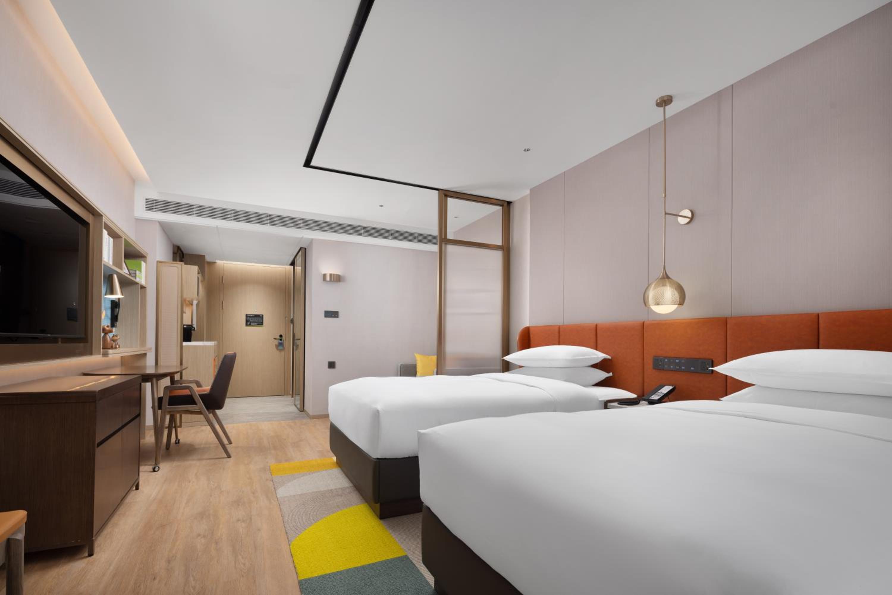 Home2 Suites By Hilton Hotel Guangzhou Baiyun International Airport Huadu Plaza Branch - Free Shuttle Bus to Guangzhou Baiyun International Airport & Free 