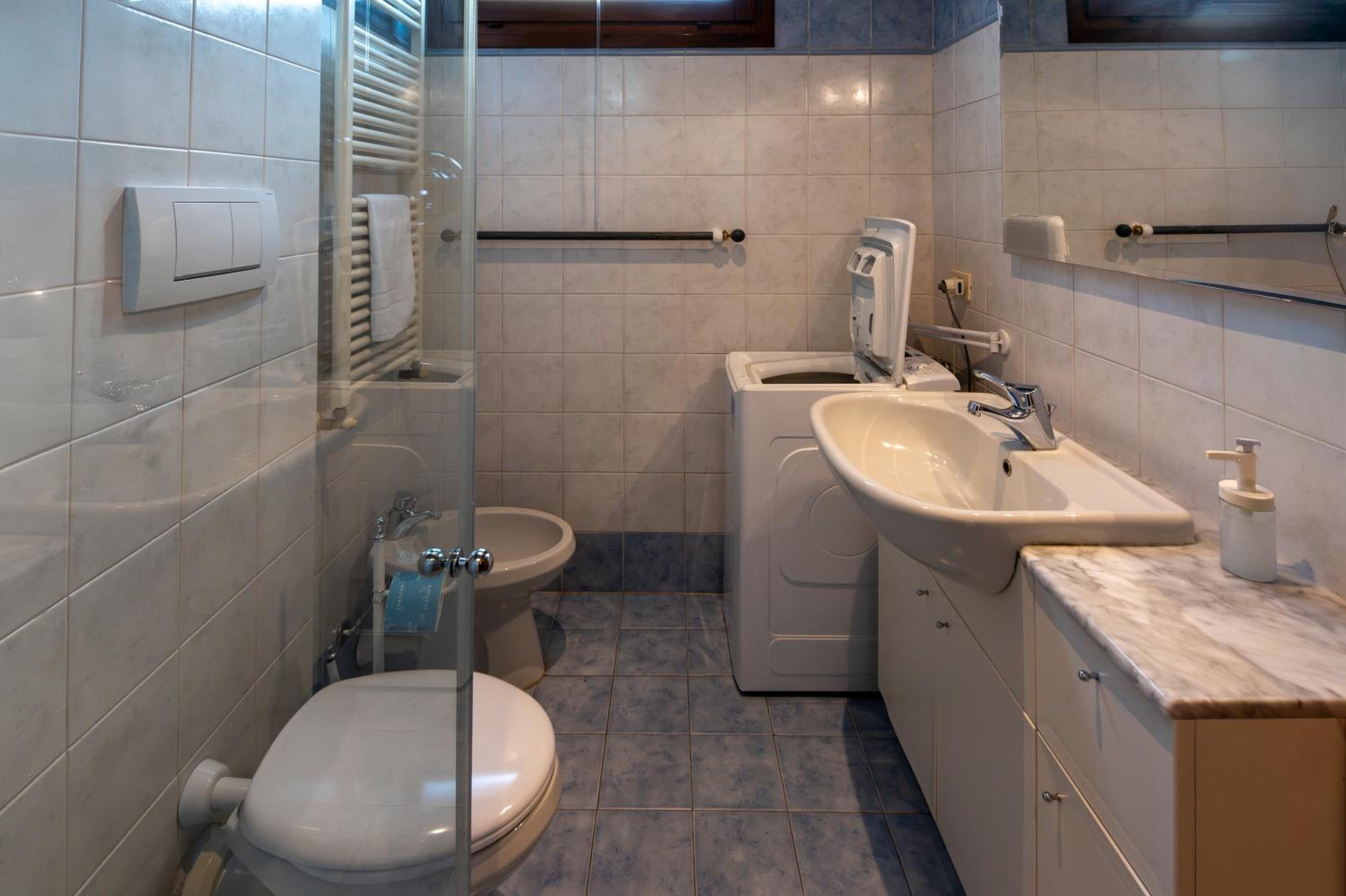 Mosse Teatro Apartment by Mamo Florence