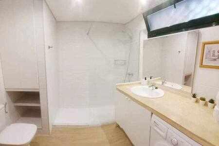Precioso apartamento céntrico con piscina salada