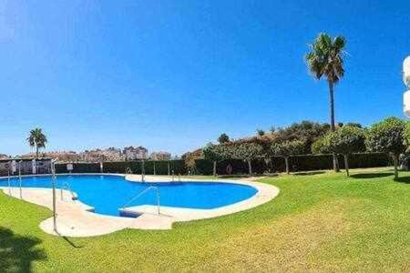 Precioso apartamento céntrico con piscina salada