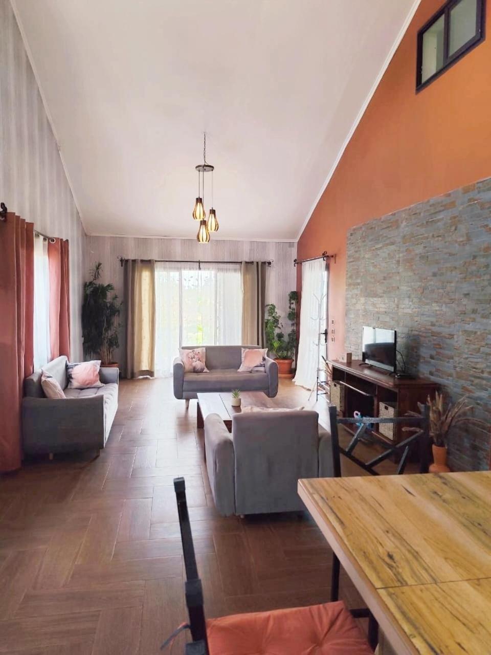 Photo 64